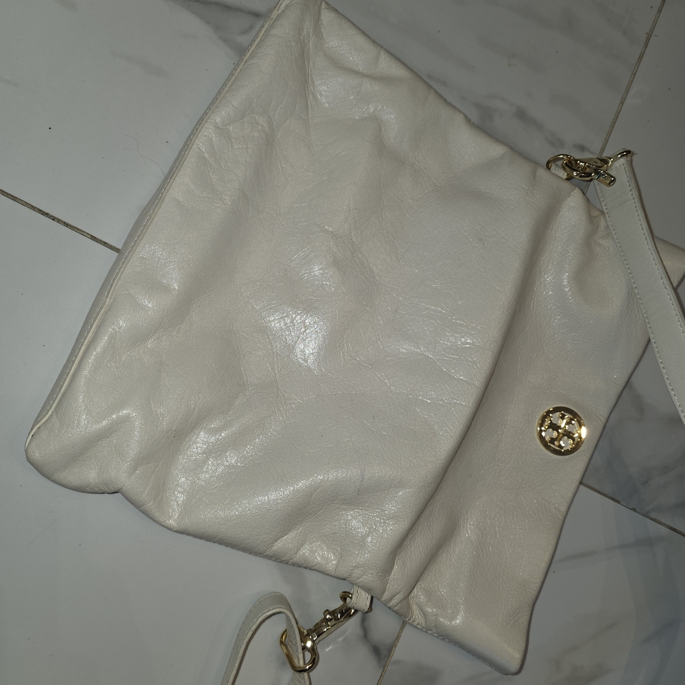 Elegant Cream Shoulder Bag - Picture 6 of 8